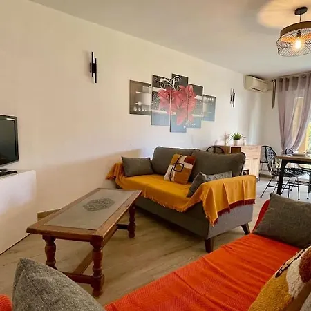 Beautiful Place, Quiet Residence, Close To Beaches Apartamento *