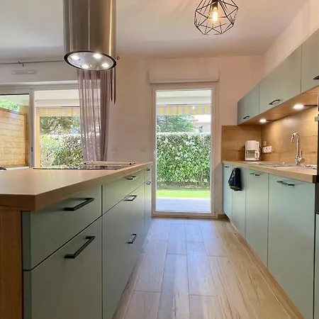 Beautiful Place, Quiet Residence, Close To Beaches *