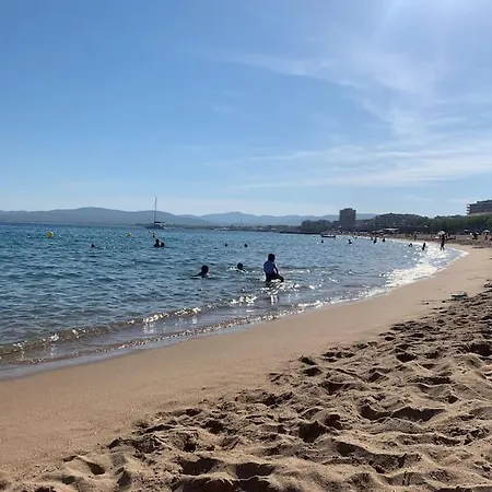 Lägenhet Beautiful Place, Quiet Residence, Close To Beaches Fréjus